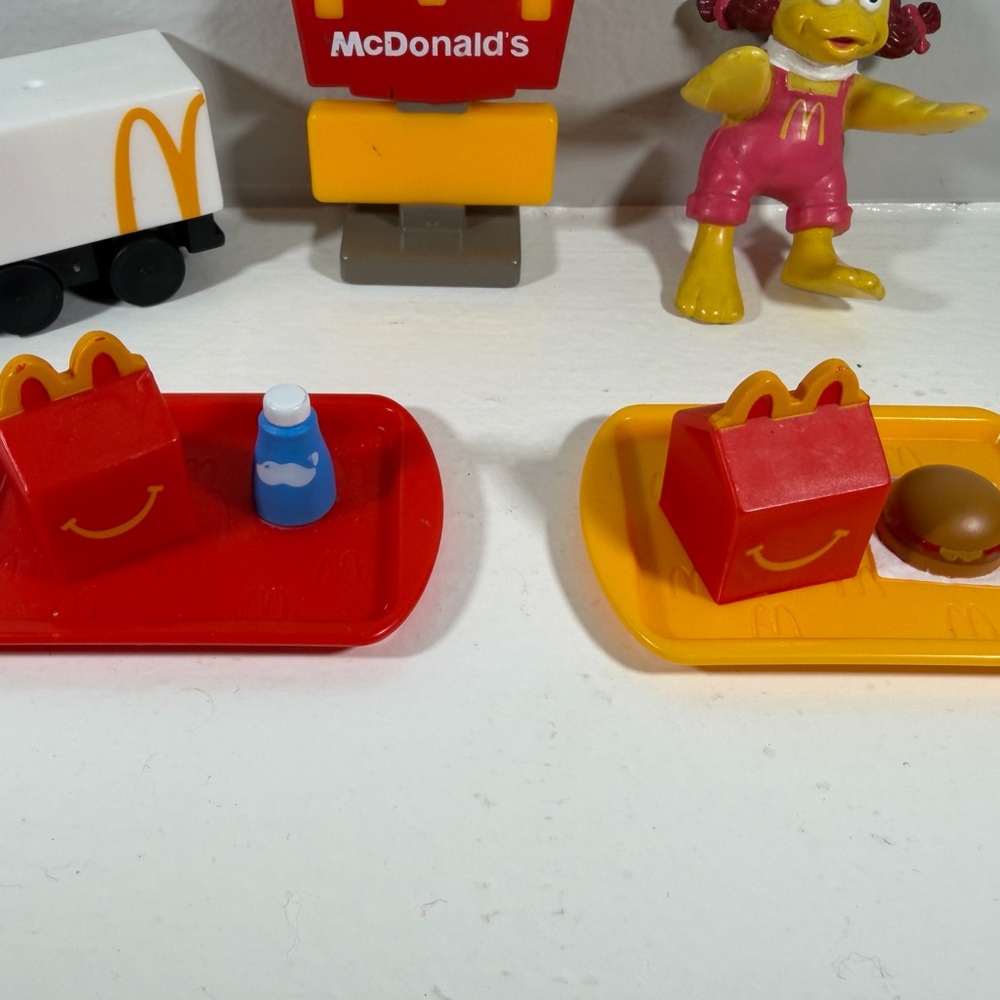 Lot of 5 Lil McDonald's Happy Meal Toys - Picture 4 of 4